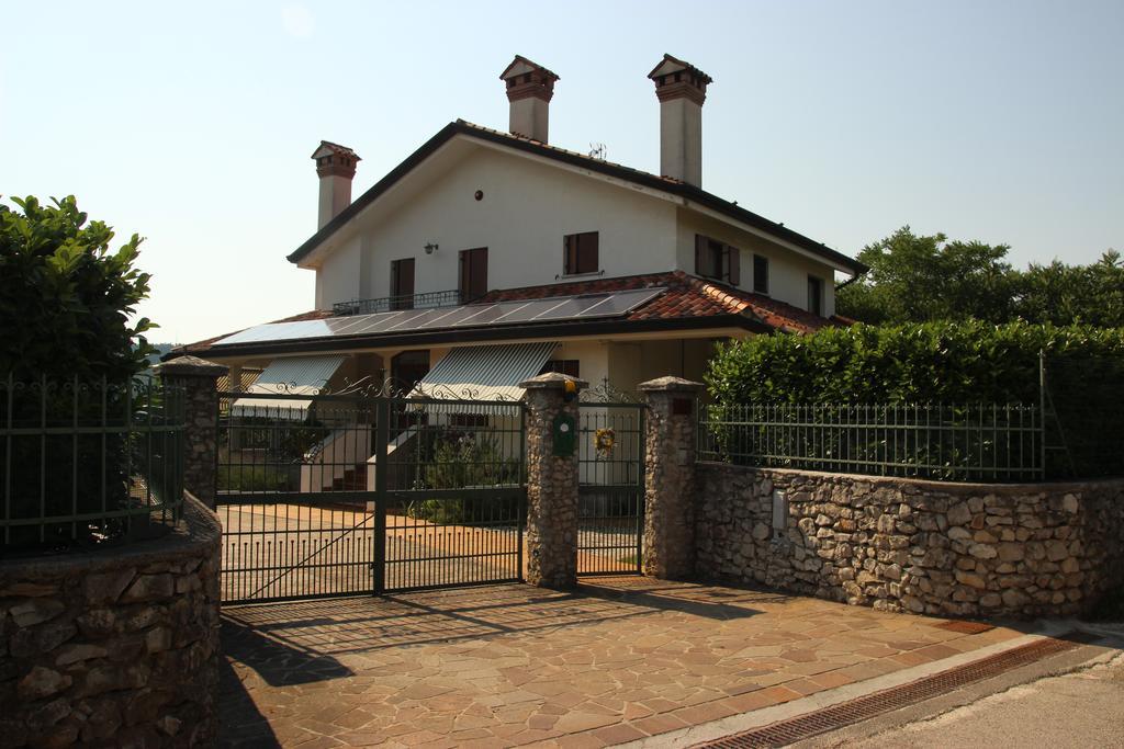 Stirenca B&B Trieste Bagian luar foto